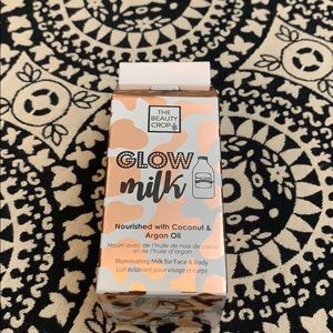 Beauty Crop Glow Milk